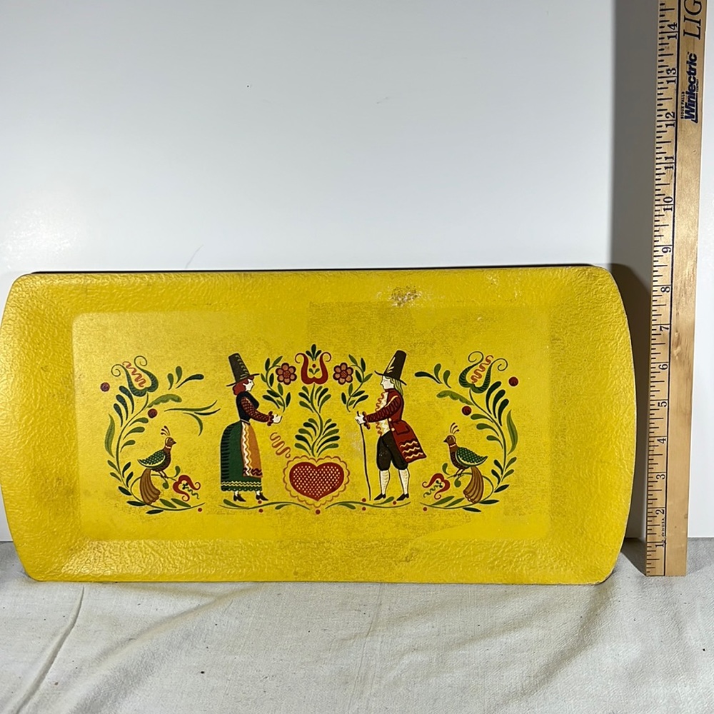 Kentley yellow tray. 1 pc
